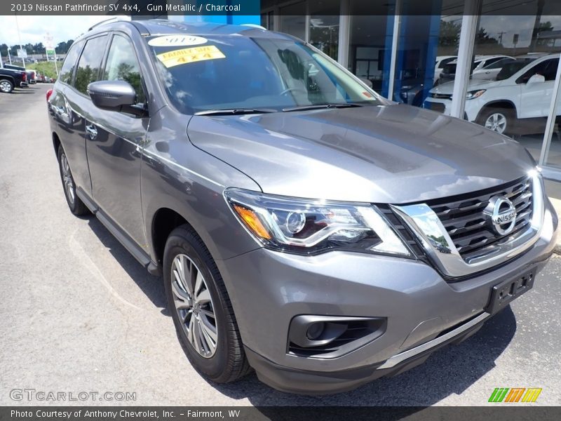 Gun Metallic / Charcoal 2019 Nissan Pathfinder SV 4x4