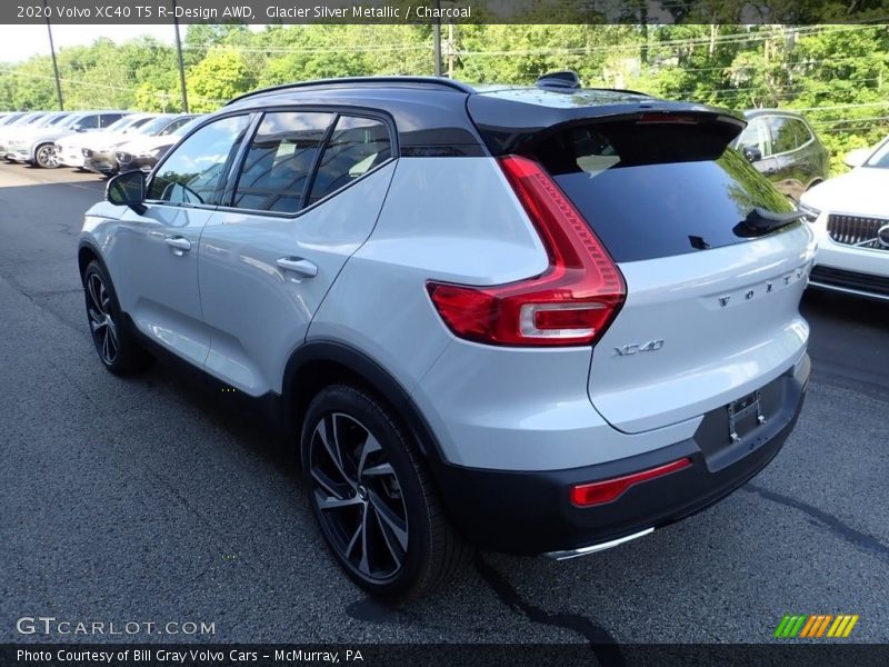Glacier Silver Metallic / Charcoal 2020 Volvo XC40 T5 R-Design AWD
