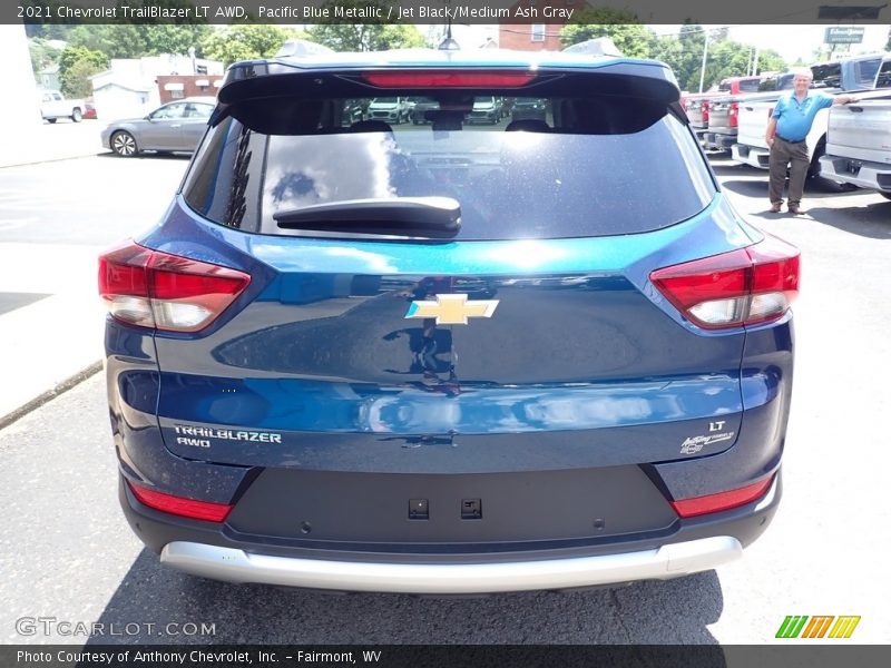 Pacific Blue Metallic / Jet Black/Medium Ash Gray 2021 Chevrolet TrailBlazer LT AWD