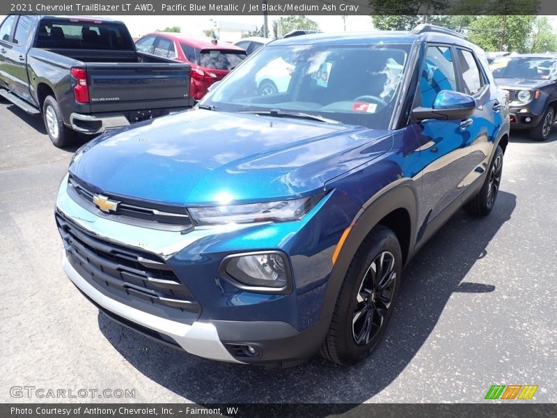 Front 3/4 View of 2021 TrailBlazer LT AWD