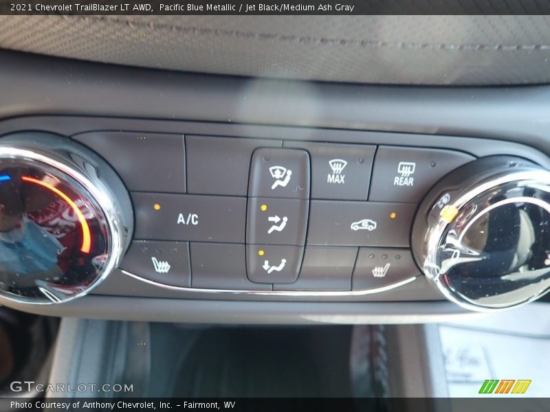 Controls of 2021 TrailBlazer LT AWD