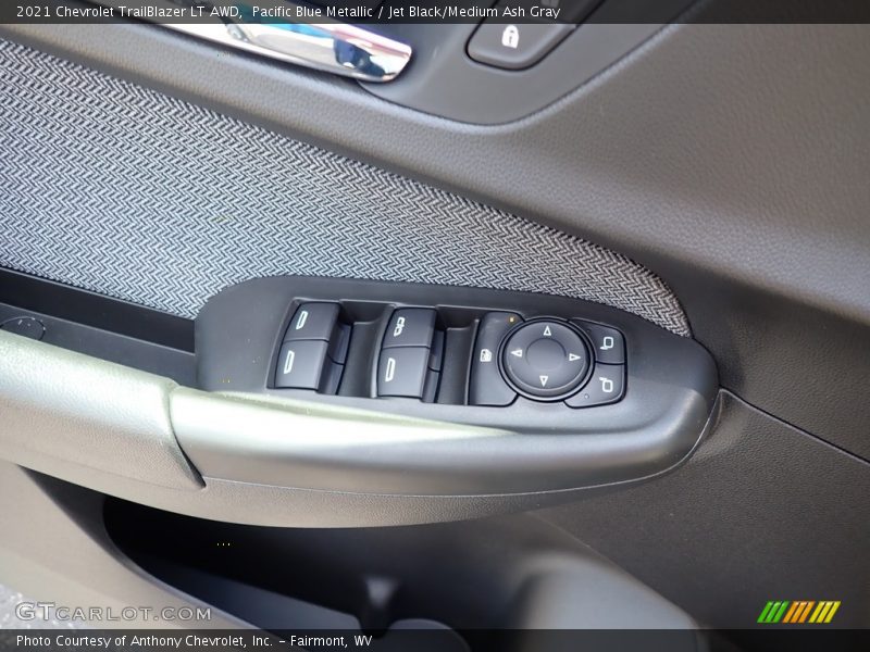 Controls of 2021 TrailBlazer LT AWD