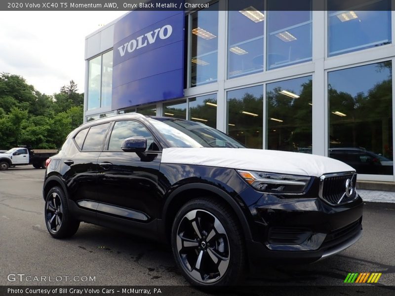 Onyx Black Metallic / Charcoal 2020 Volvo XC40 T5 Momentum AWD
