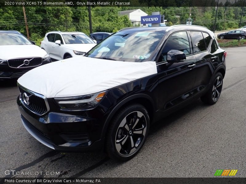Onyx Black Metallic / Charcoal 2020 Volvo XC40 T5 Momentum AWD