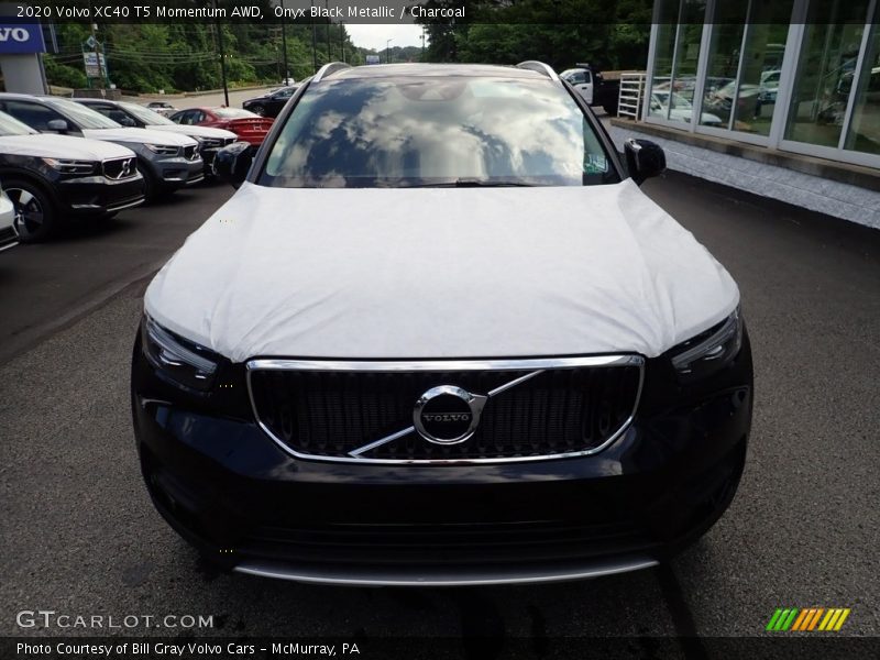 Onyx Black Metallic / Charcoal 2020 Volvo XC40 T5 Momentum AWD