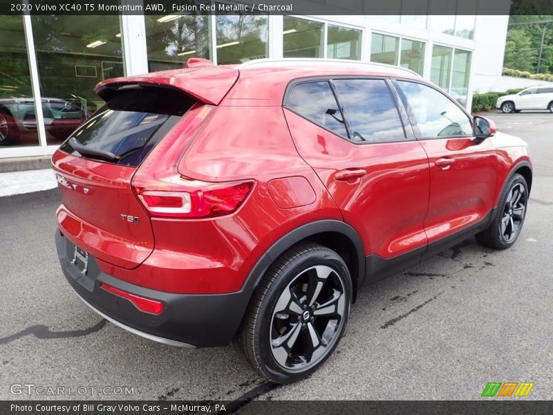 Fusion Red Metallic / Charcoal 2020 Volvo XC40 T5 Momentum AWD