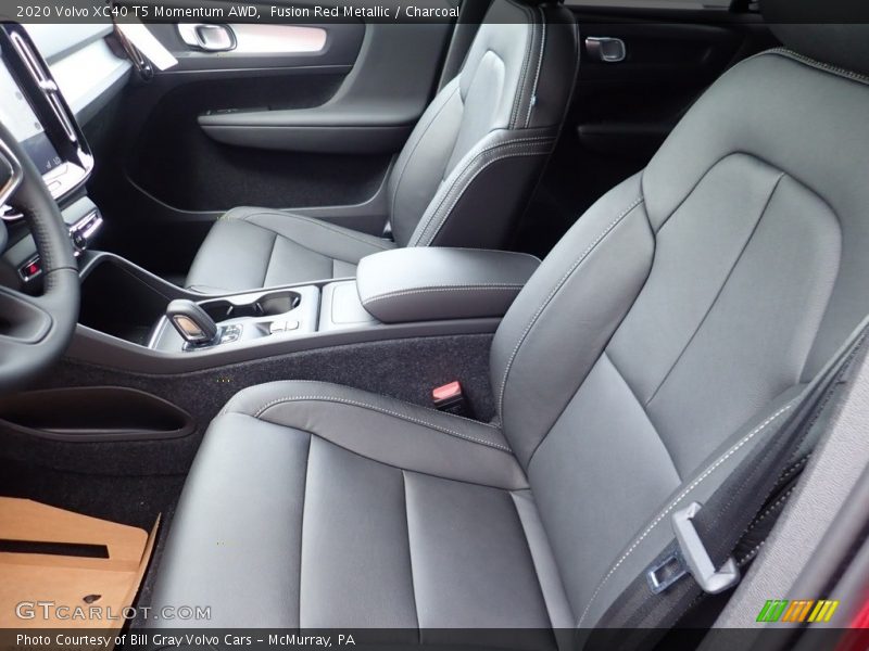 Front Seat of 2020 XC40 T5 Momentum AWD