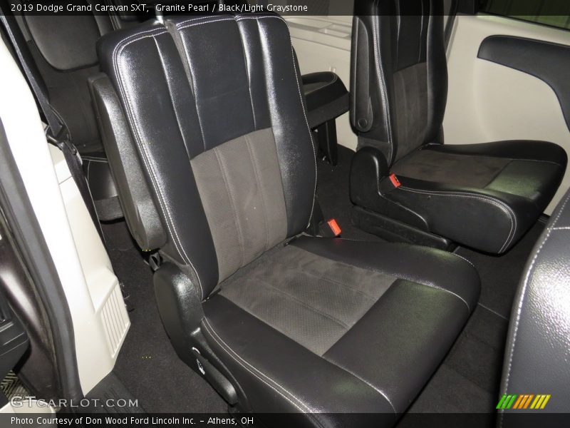 Granite Pearl / Black/Light Graystone 2019 Dodge Grand Caravan SXT