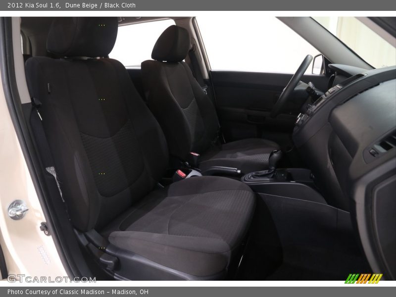 Dune Beige / Black Cloth 2012 Kia Soul 1.6