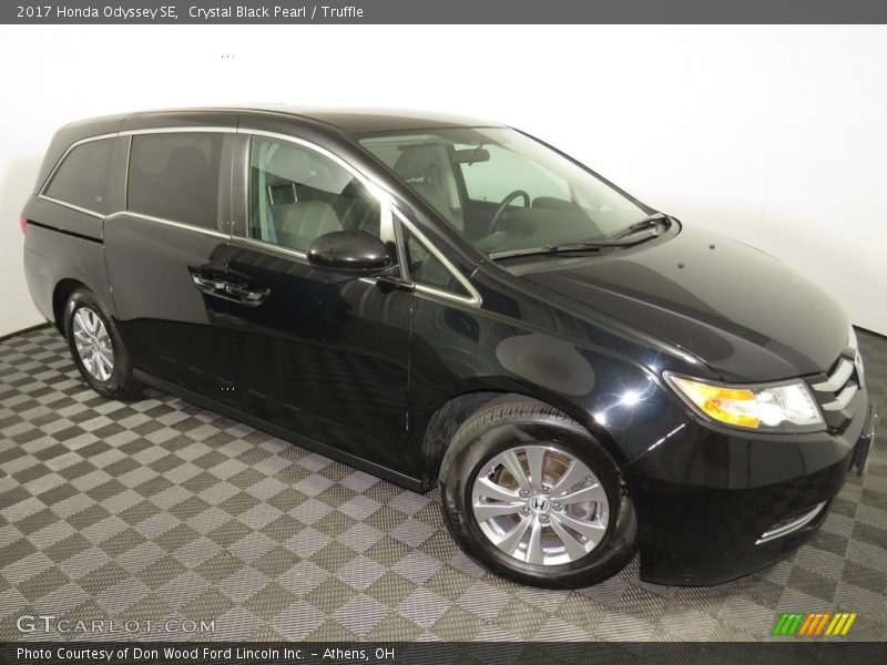 Crystal Black Pearl / Truffle 2017 Honda Odyssey SE