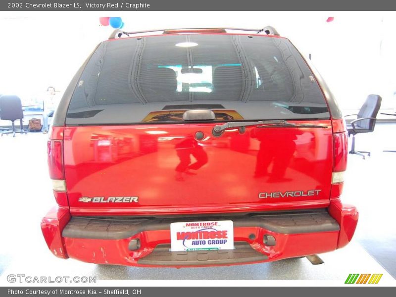 Victory Red / Graphite 2002 Chevrolet Blazer LS