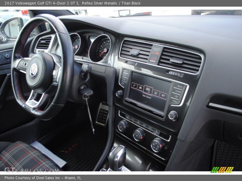 Reflex Silver Metallic / Titan Black 2017 Volkswagen Golf GTI 4-Door 2.0T S