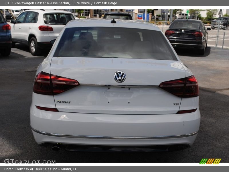 Pure White / Cornsilk Beige 2017 Volkswagen Passat R-Line Sedan