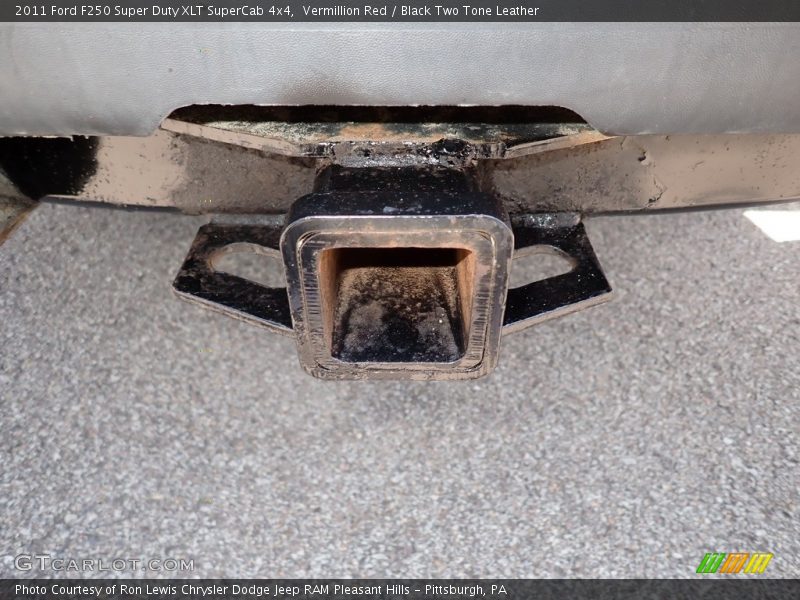 Vermillion Red / Black Two Tone Leather 2011 Ford F250 Super Duty XLT SuperCab 4x4