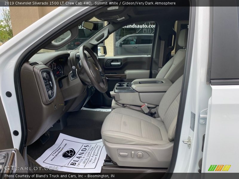 Summit White / Gideon/Very Dark Atmosphere 2019 Chevrolet Silverado 1500 LT Crew Cab 4WD