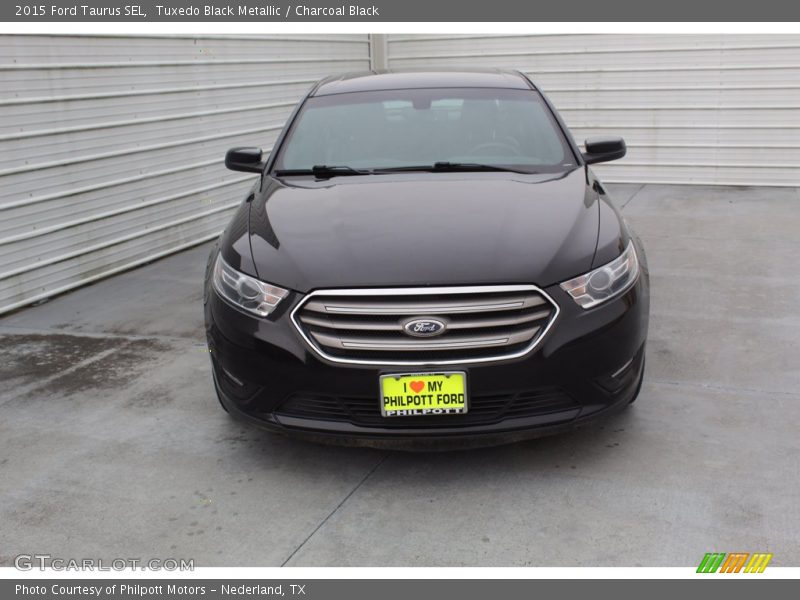 Tuxedo Black Metallic / Charcoal Black 2015 Ford Taurus SEL