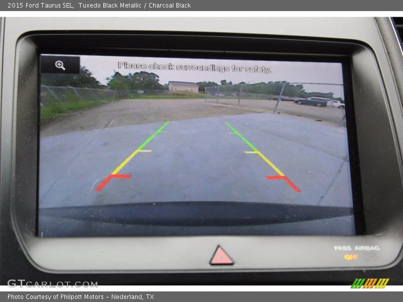 Tuxedo Black Metallic / Charcoal Black 2015 Ford Taurus SEL