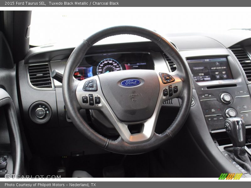 Tuxedo Black Metallic / Charcoal Black 2015 Ford Taurus SEL