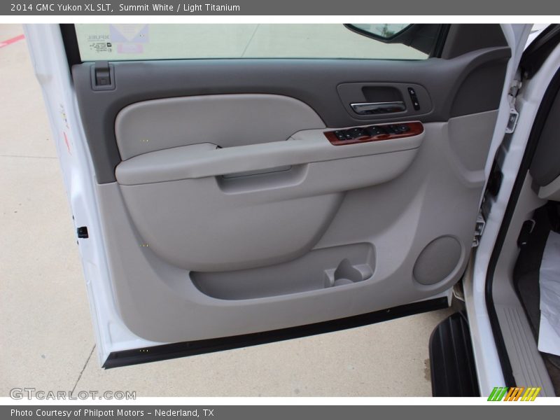 Door Panel of 2014 Yukon XL SLT