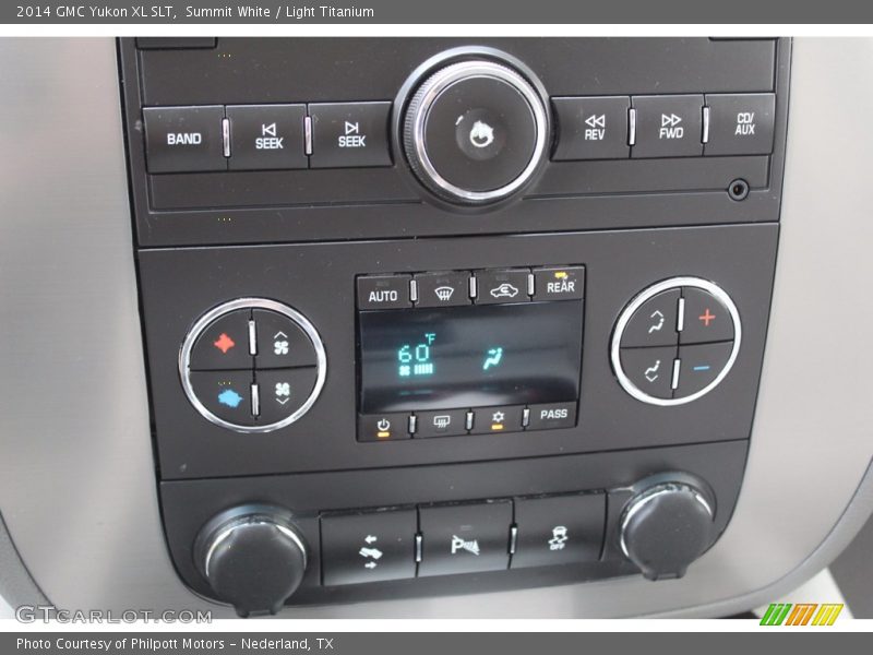 Controls of 2014 Yukon XL SLT