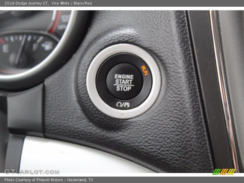 Vice White / Black/Red 2019 Dodge Journey GT