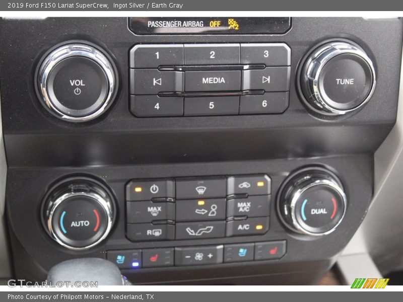 Ingot Silver / Earth Gray 2019 Ford F150 Lariat SuperCrew