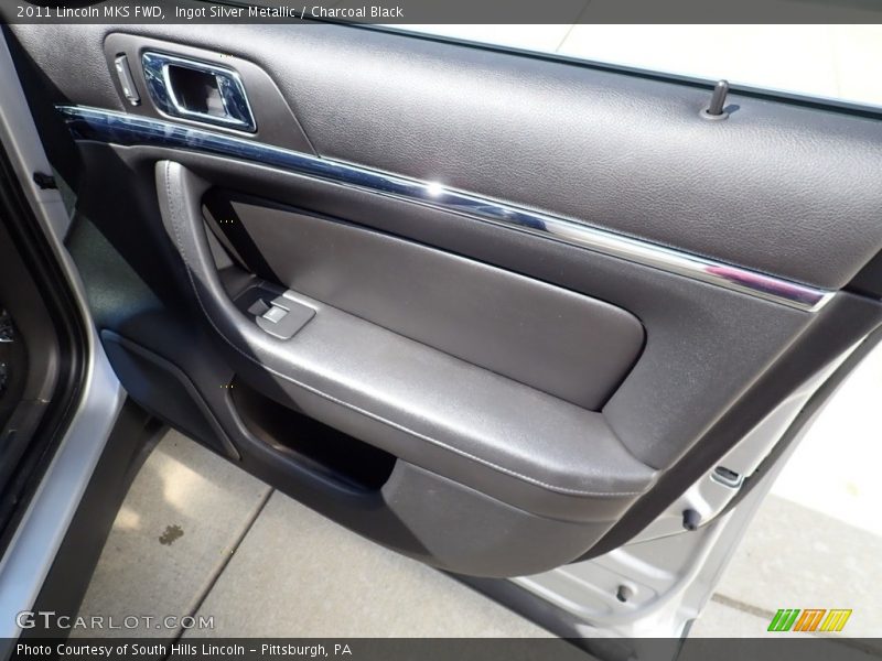 Ingot Silver Metallic / Charcoal Black 2011 Lincoln MKS FWD