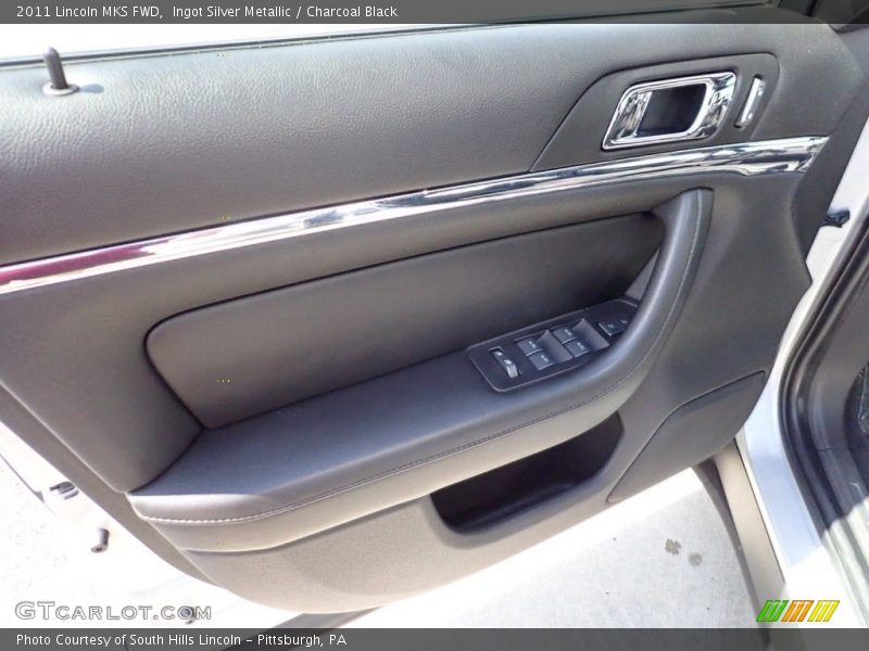 Ingot Silver Metallic / Charcoal Black 2011 Lincoln MKS FWD