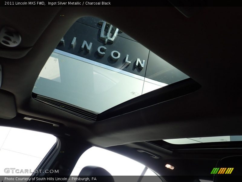 Ingot Silver Metallic / Charcoal Black 2011 Lincoln MKS FWD