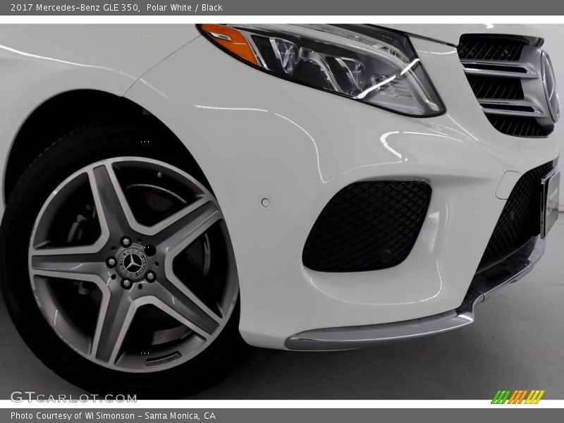 Polar White / Black 2017 Mercedes-Benz GLE 350