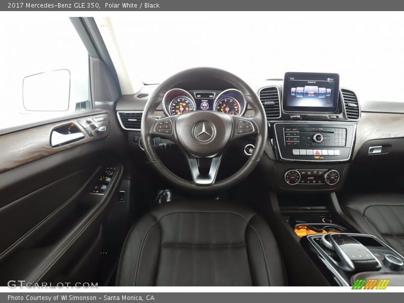 Polar White / Black 2017 Mercedes-Benz GLE 350