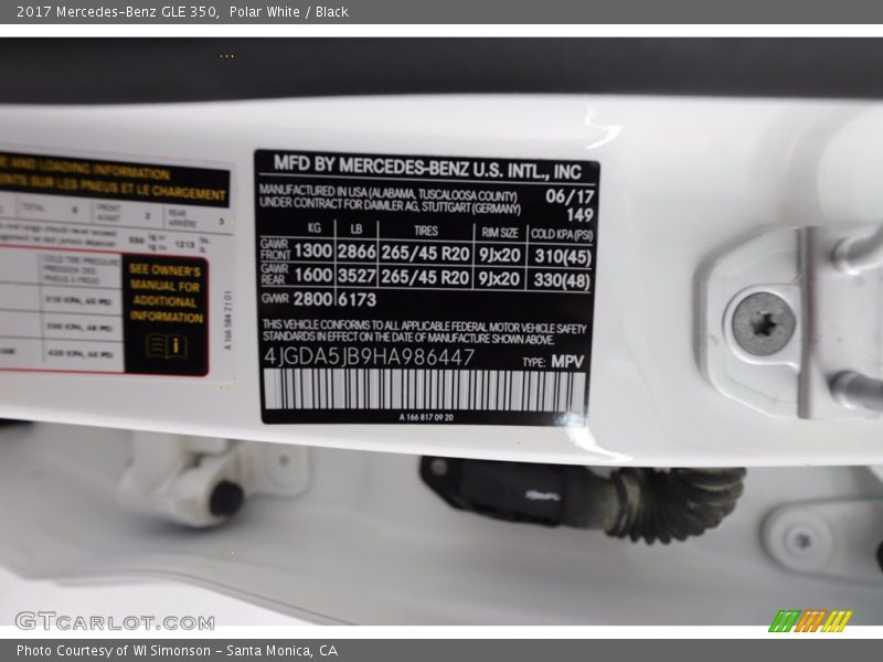 Polar White / Black 2017 Mercedes-Benz GLE 350