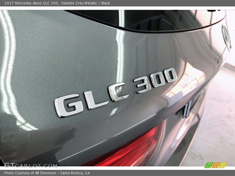 Selenite Grey Metallic / Black 2017 Mercedes-Benz GLC 300