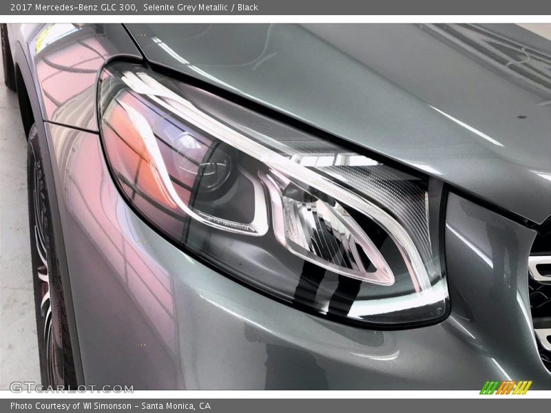 Selenite Grey Metallic / Black 2017 Mercedes-Benz GLC 300