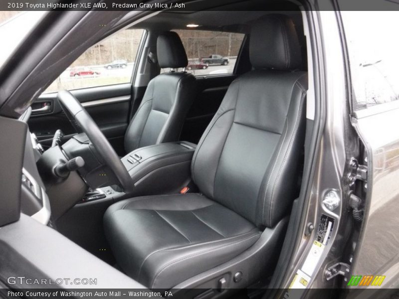 Predawn Gray Mica / Ash 2019 Toyota Highlander XLE AWD