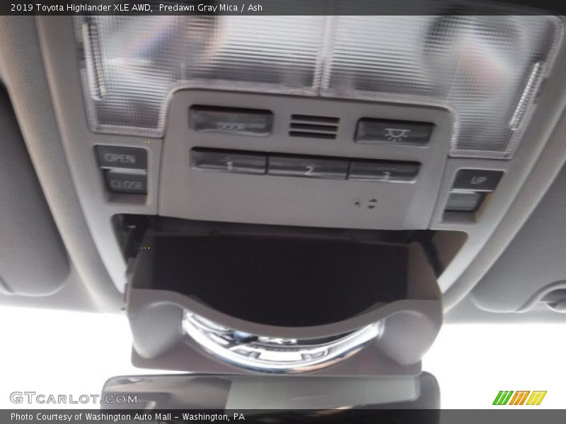 Predawn Gray Mica / Ash 2019 Toyota Highlander XLE AWD