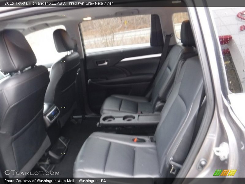 Predawn Gray Mica / Ash 2019 Toyota Highlander XLE AWD