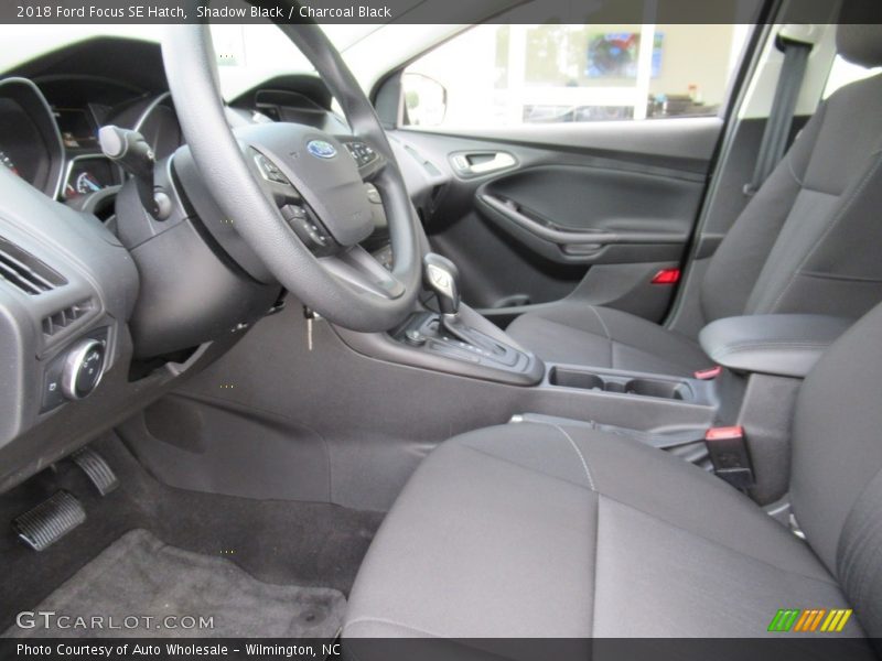 Shadow Black / Charcoal Black 2018 Ford Focus SE Hatch