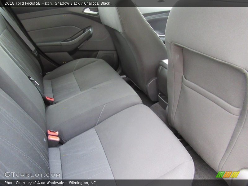 Shadow Black / Charcoal Black 2018 Ford Focus SE Hatch