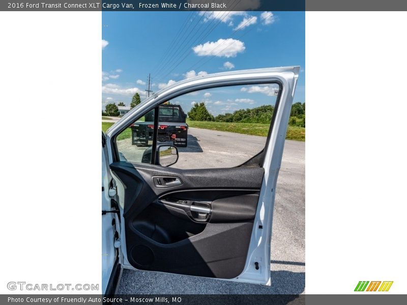 Frozen White / Charcoal Black 2016 Ford Transit Connect XLT Cargo Van