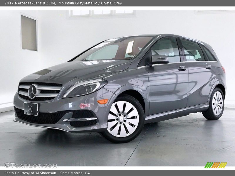 Mountain Grey Metallic / Crystal Grey 2017 Mercedes-Benz B 250e