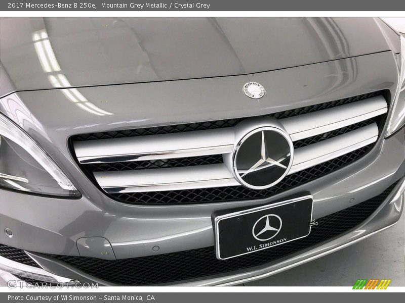 Mountain Grey Metallic / Crystal Grey 2017 Mercedes-Benz B 250e