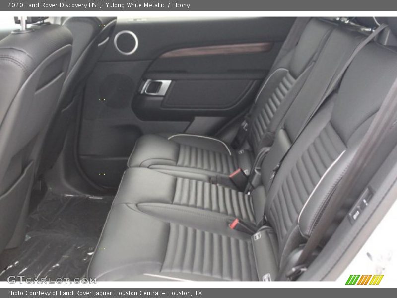 Yulong White Metallic / Ebony 2020 Land Rover Discovery HSE