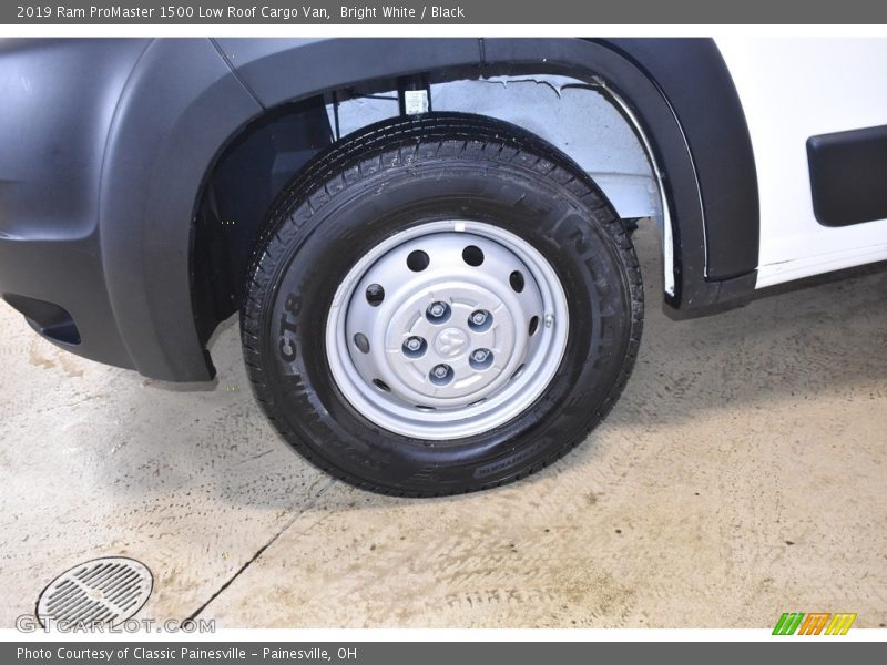 Bright White / Black 2019 Ram ProMaster 1500 Low Roof Cargo Van