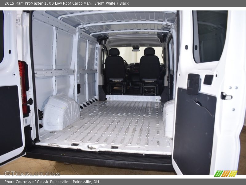 Bright White / Black 2019 Ram ProMaster 1500 Low Roof Cargo Van