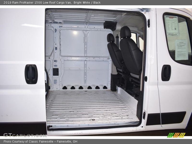 Bright White / Black 2019 Ram ProMaster 1500 Low Roof Cargo Van