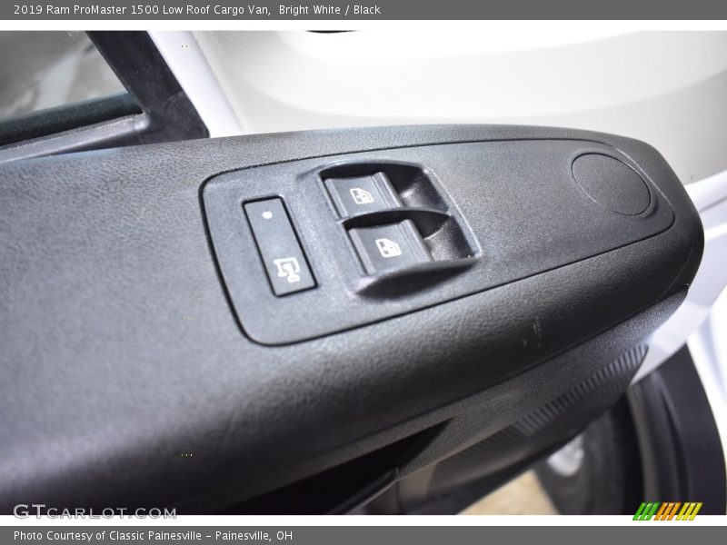 Bright White / Black 2019 Ram ProMaster 1500 Low Roof Cargo Van