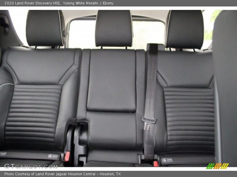 Yulong White Metallic / Ebony 2020 Land Rover Discovery HSE