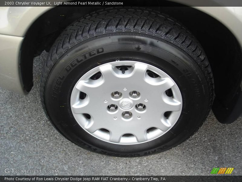 Light Almond Pearl Metallic / Sandstone 2003 Chrysler Voyager LX