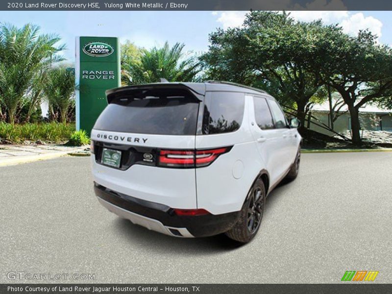 Yulong White Metallic / Ebony 2020 Land Rover Discovery HSE